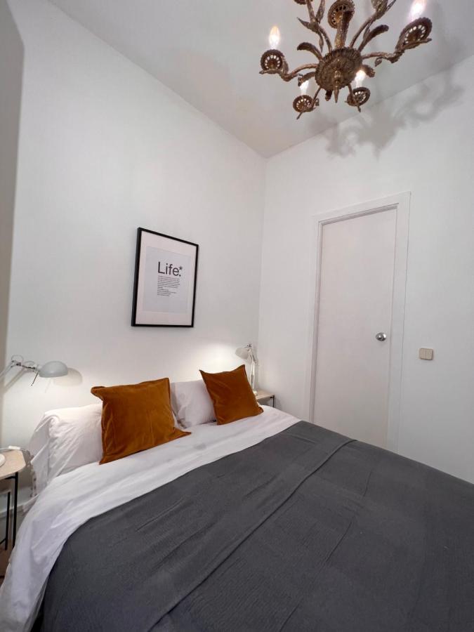 Urban Rooms Fuencarral Madrid Exterior photo